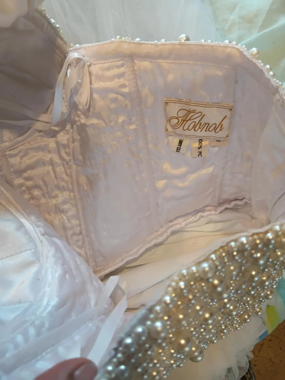 Stunning Hobnob Bridal Pearl-Encrusted Ballgown / Halter Neck Wedding Dress s14 — photo 4