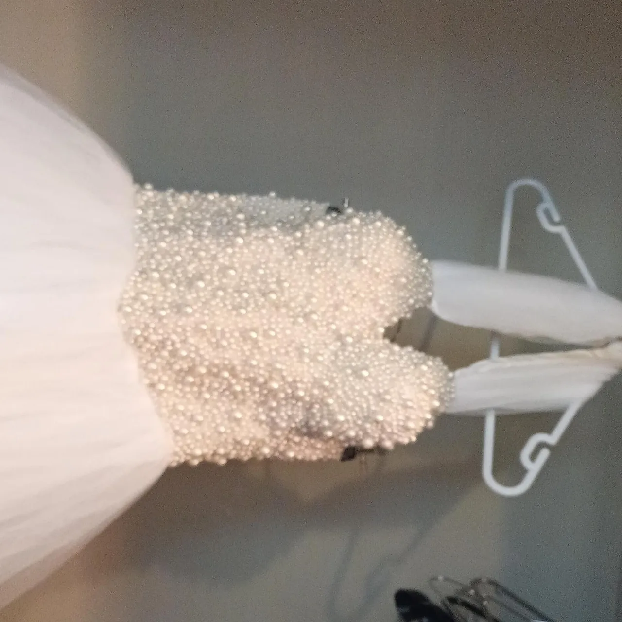 Stunning Hobnob Bridal Pearl-Encrusted Ballgown / Halter Neck Wedding Dress s14 — photo 5
