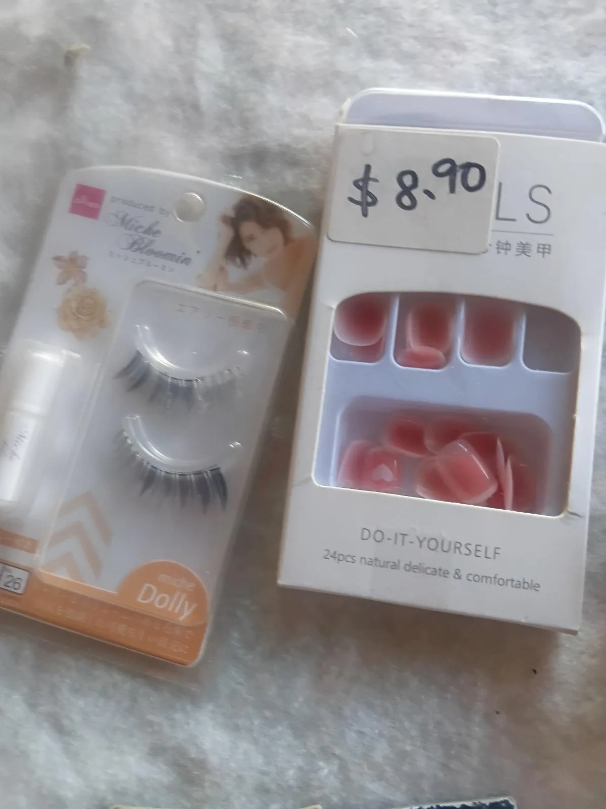 Bundle New High End Make Up Luxury ends value $220 – photo 2