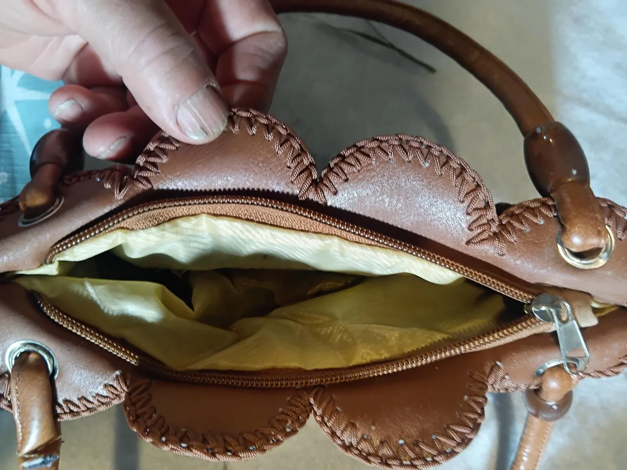 Vintage Rare 70s YoYo Boho Penny Circle Bag — photo 2
