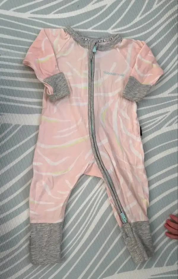 Bonds Baby Pink Stripe Zippy (000)