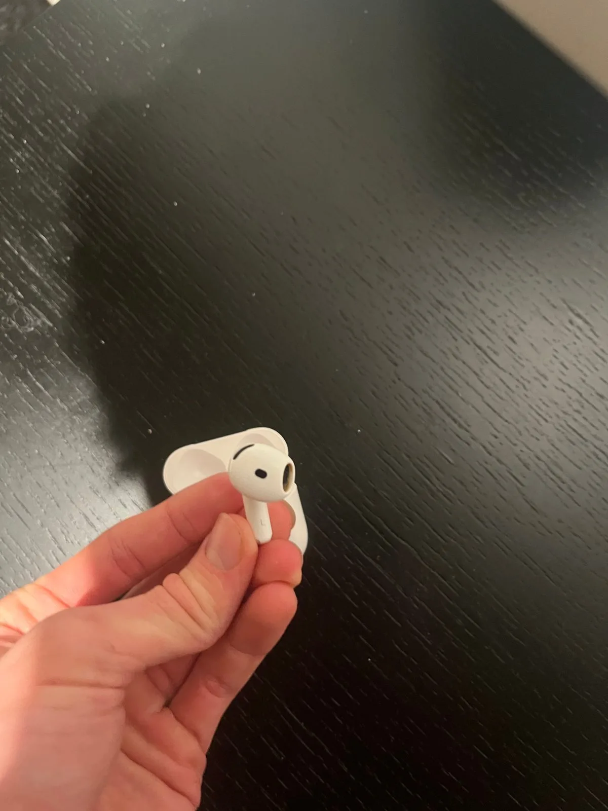 Airpods 4 | Active Noise Cancellation | First to bid $80 wins – photo 3