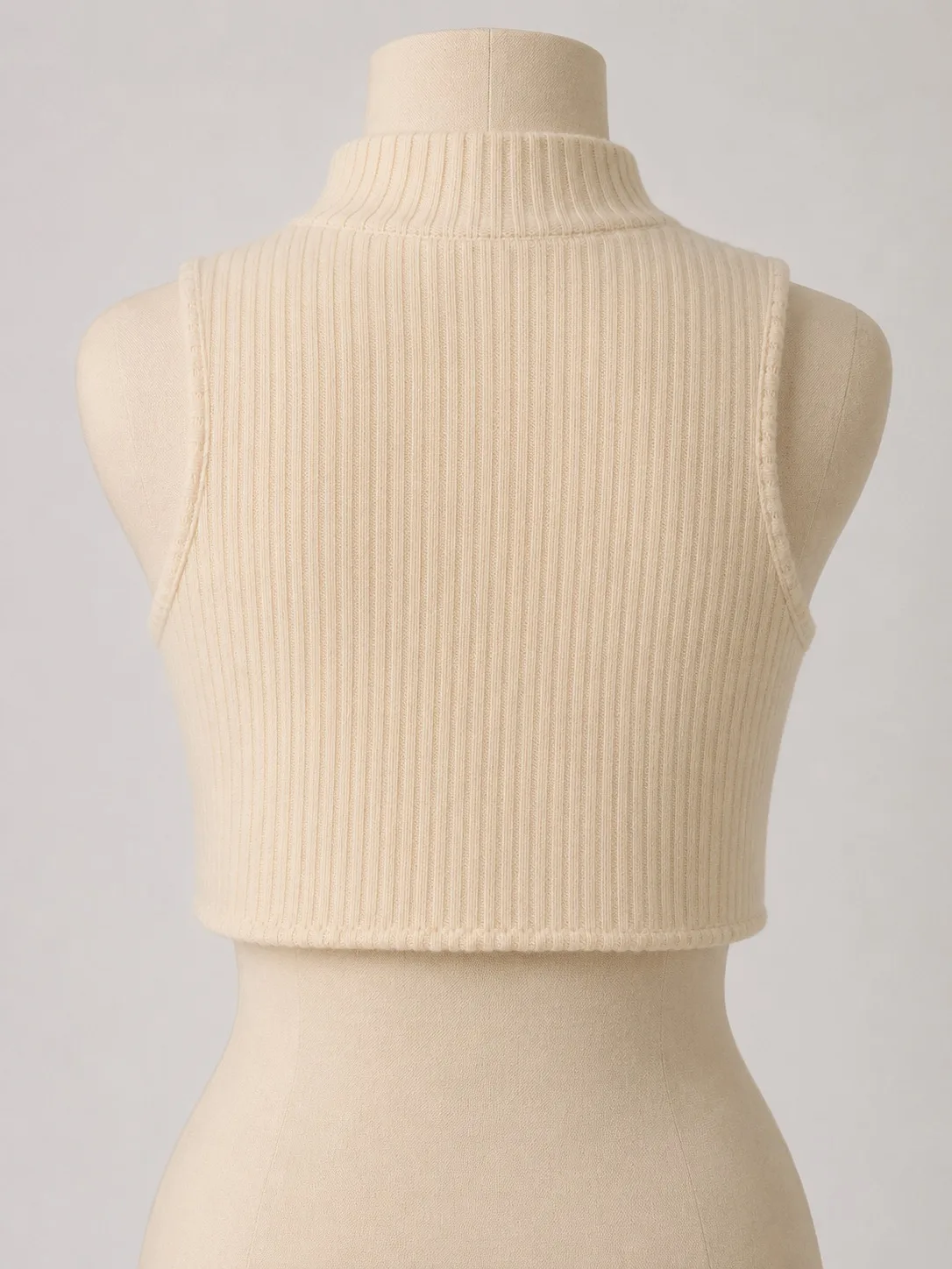 Women's Beige Ribbed Knit Mock Neck Sleeveless Cropped Tank Top Size XS — photo 2