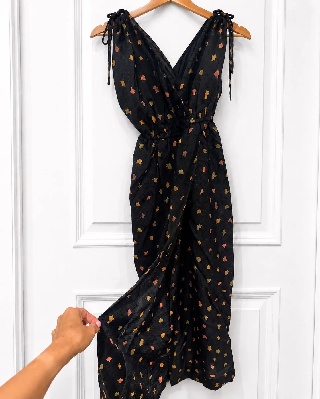 Vintage Prue Acton Black Floral V-Neck Tie Strap Sleeveless Midi Dress Size 10 — photo 2