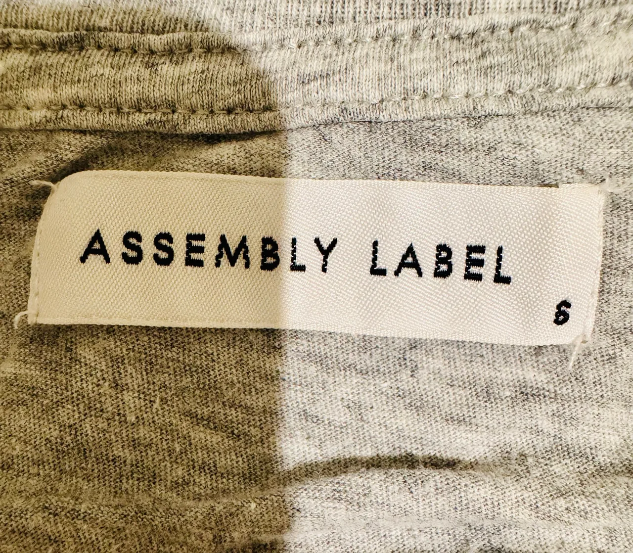 Assembly Label Women's Grey Logo Crew Neck Short Sleeve Cotton Jersey Tee Size 6 – photo 3