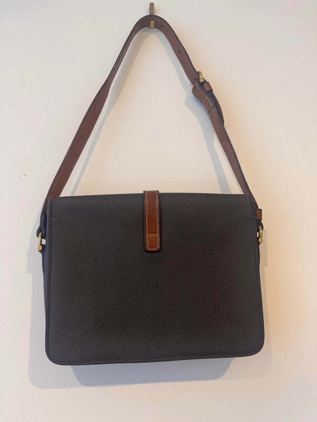 Vintage Etienne Aigner Lamb Leather Shoulder Bag Black Brown Buckle Gold Italy — photo 2