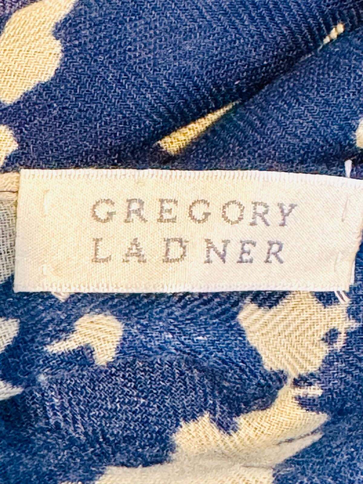 Gregory Ladner Women's Blue Beige Abstract Print Shawl Wrap Scarf – photo 3