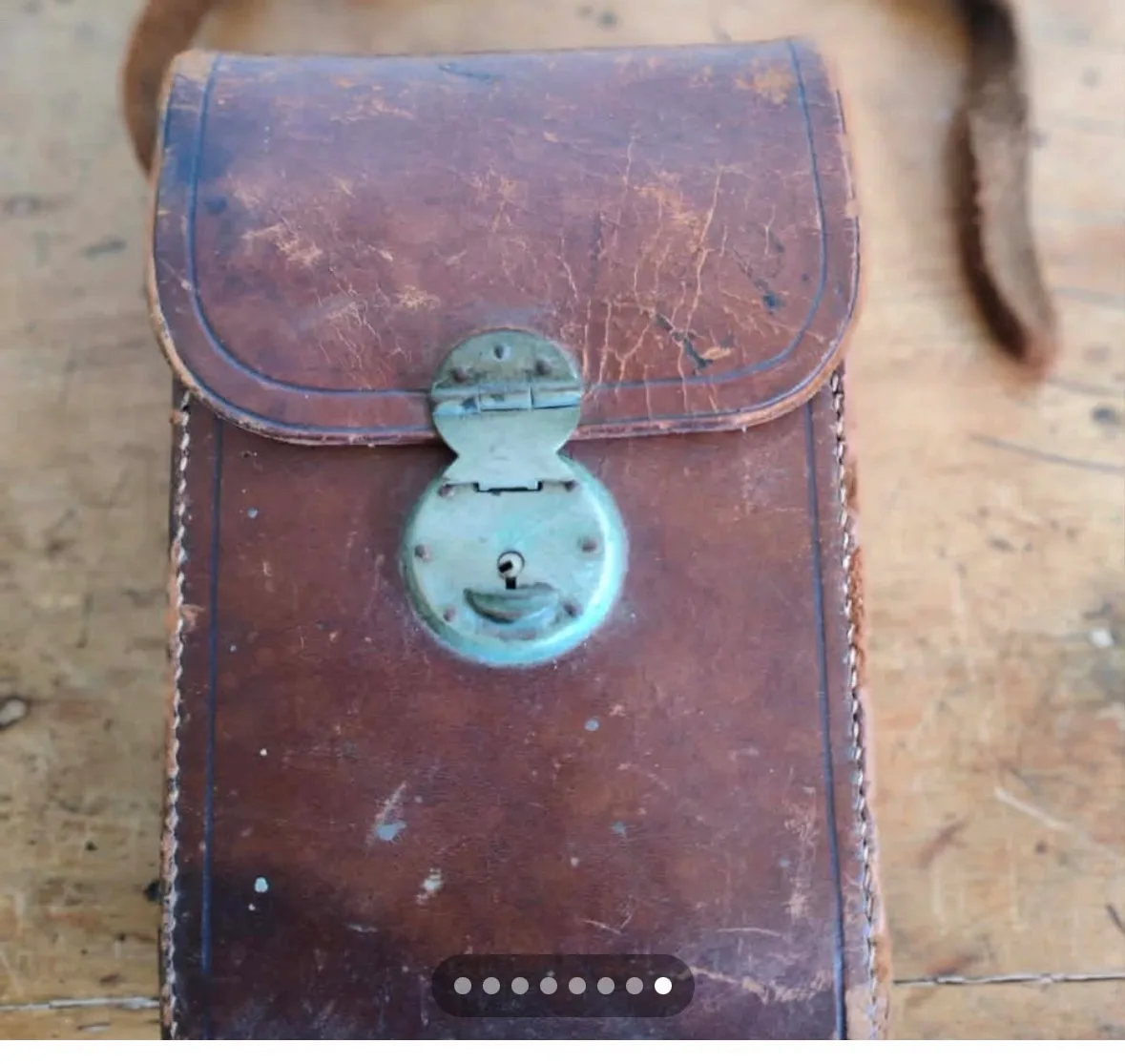 Vintage Kodak Six-20 Folding Brownie Camera with Case Collectible Display Piece — photo 4