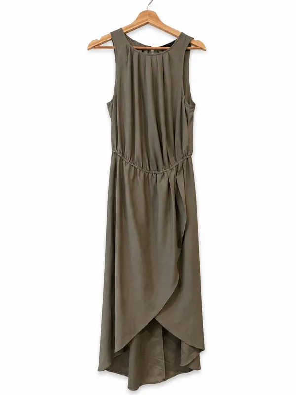 Decjuba Olive Green Solid Round Neck Draped Elastic Waist Sleeveless Dress 14