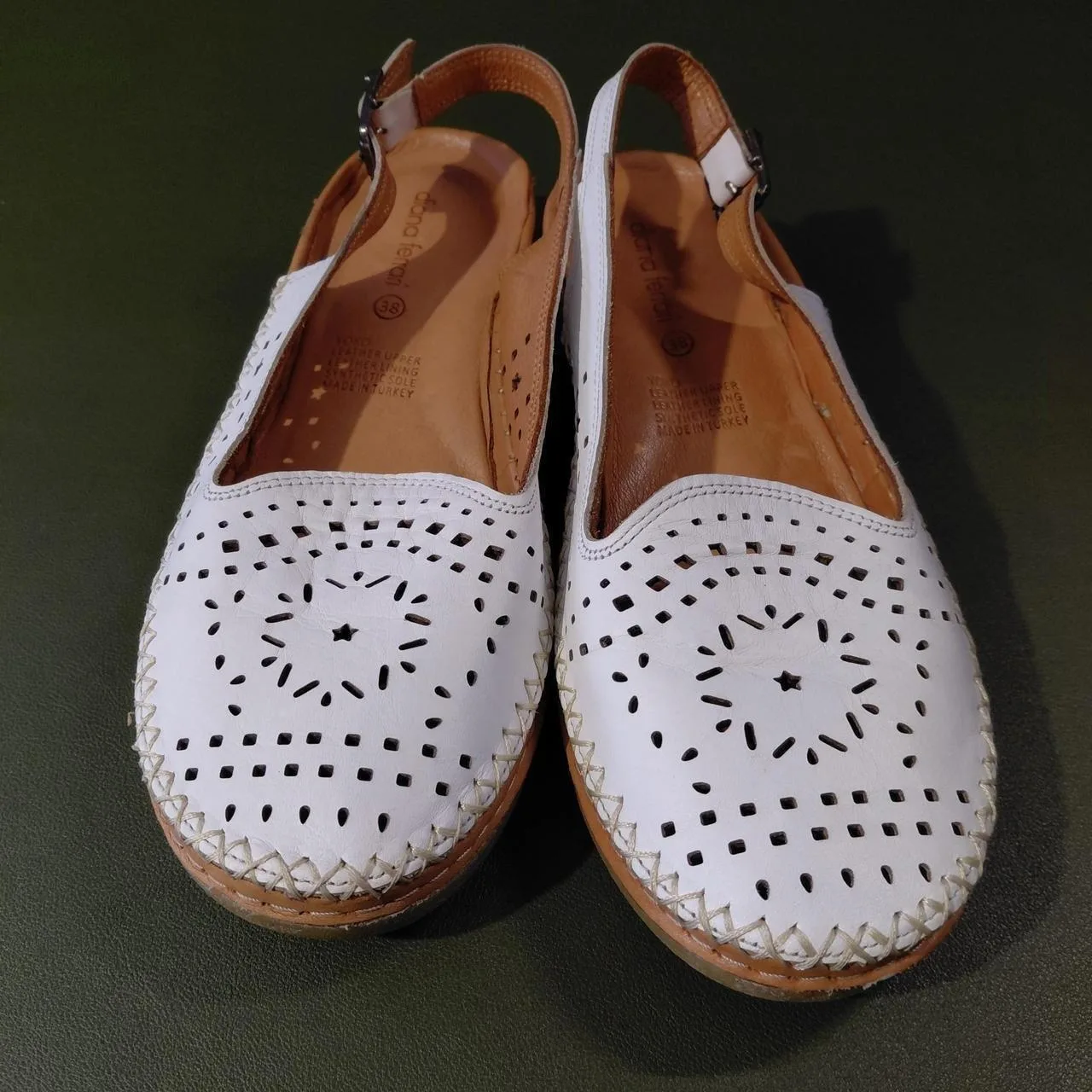 Diana Ferrari Yoko womens white leather sandals with perforated design - size AU — photo 2