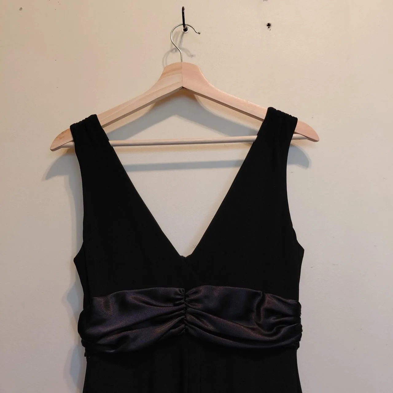MR K womens black v neck dress size AU 10 — photo 5