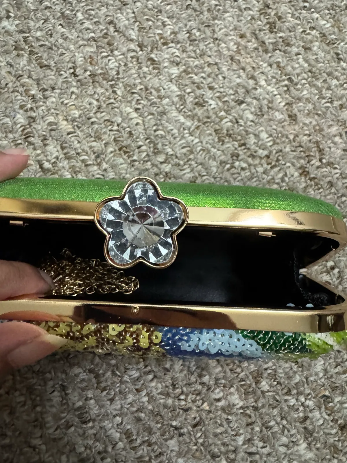 Clutch — photo 6