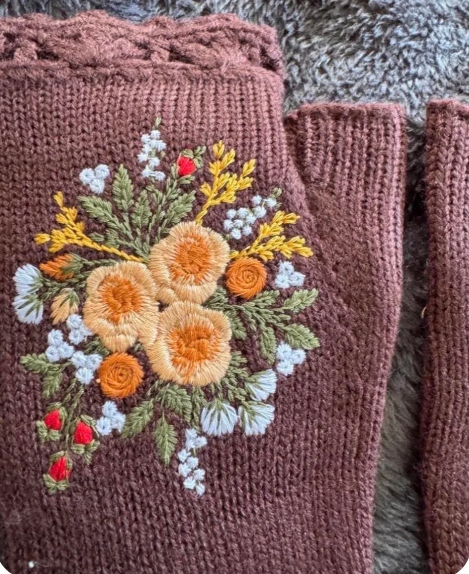 Hand gloves — photo 2