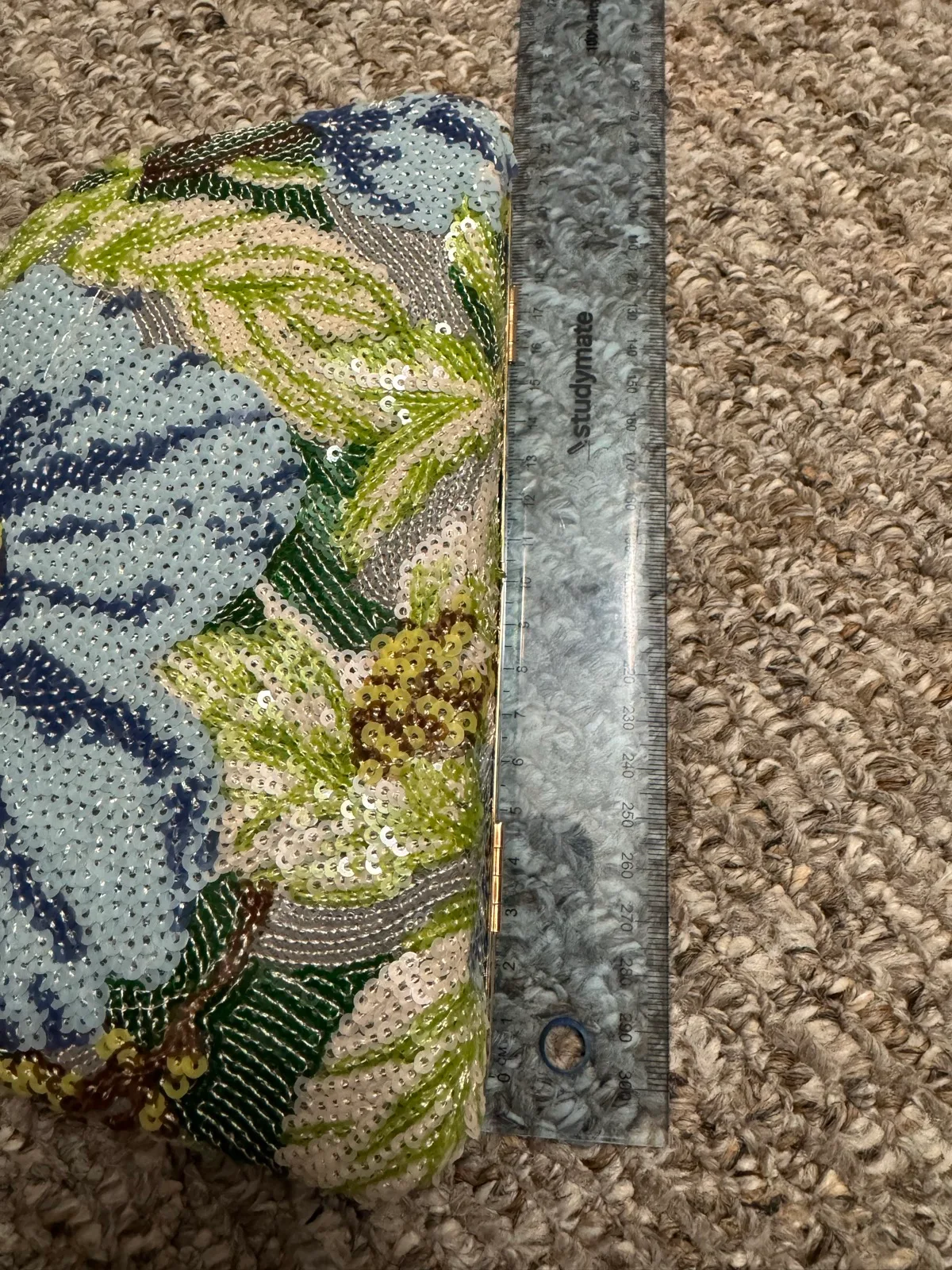 Clutch — photo 3
