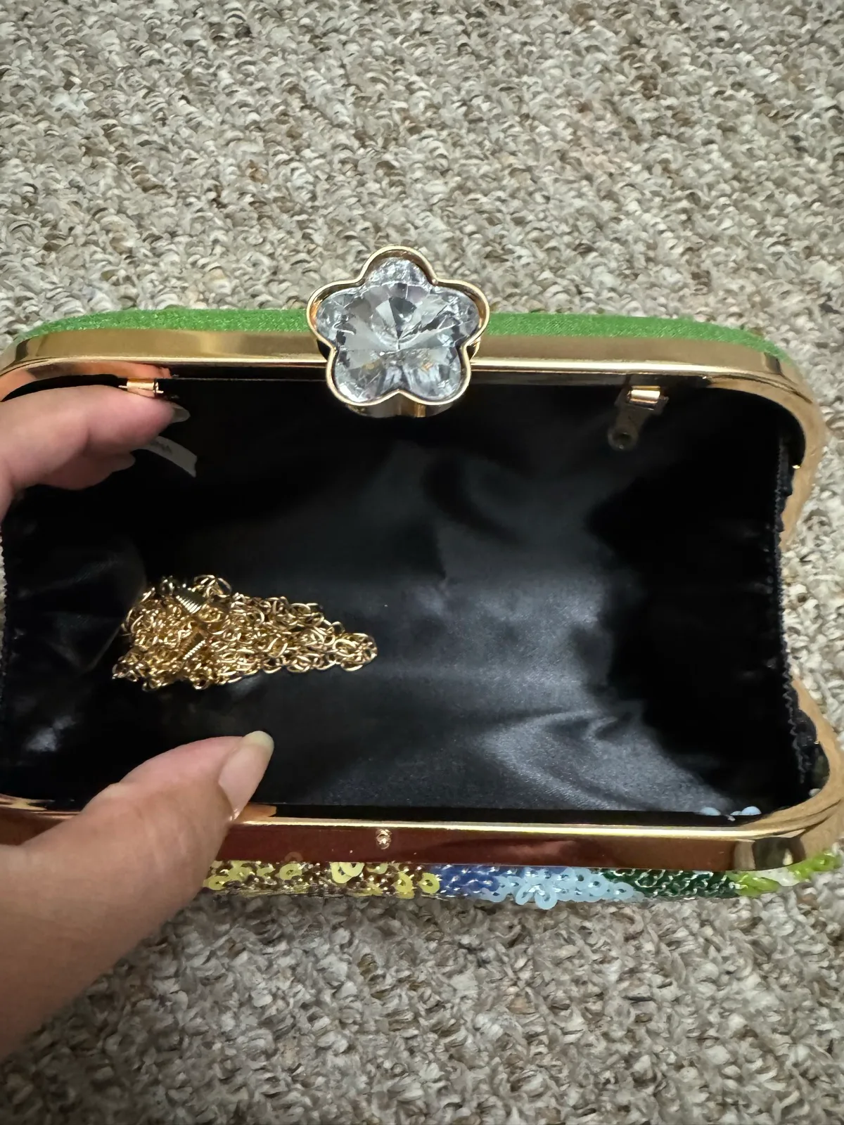 Clutch — photo 7