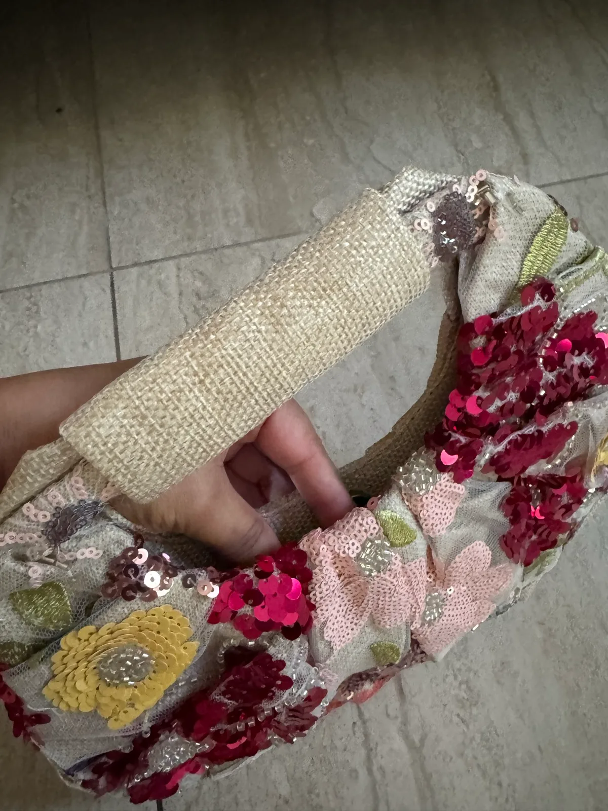 Embroidery sequin clutch — photo 7