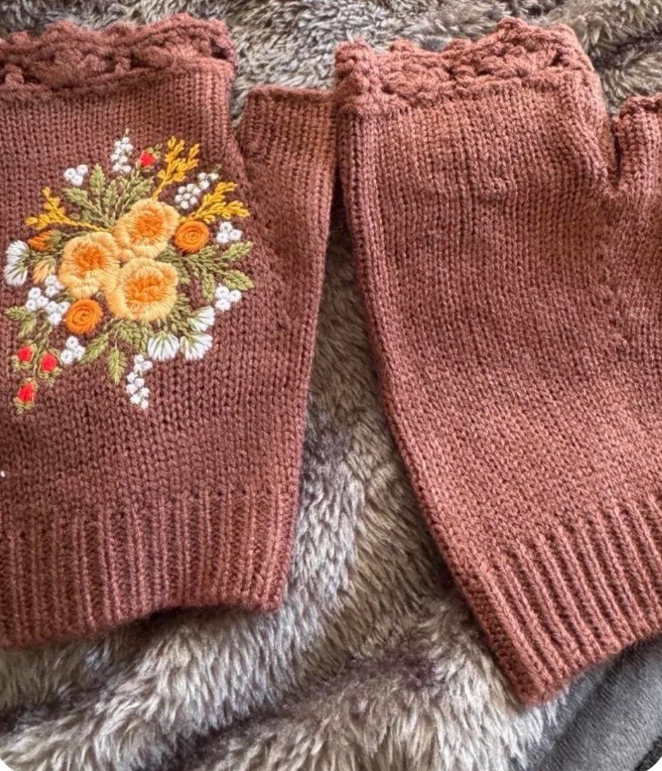 Hand gloves — photo 4