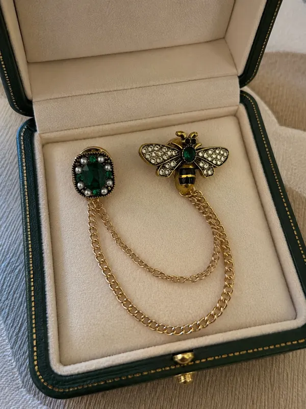 Brooch