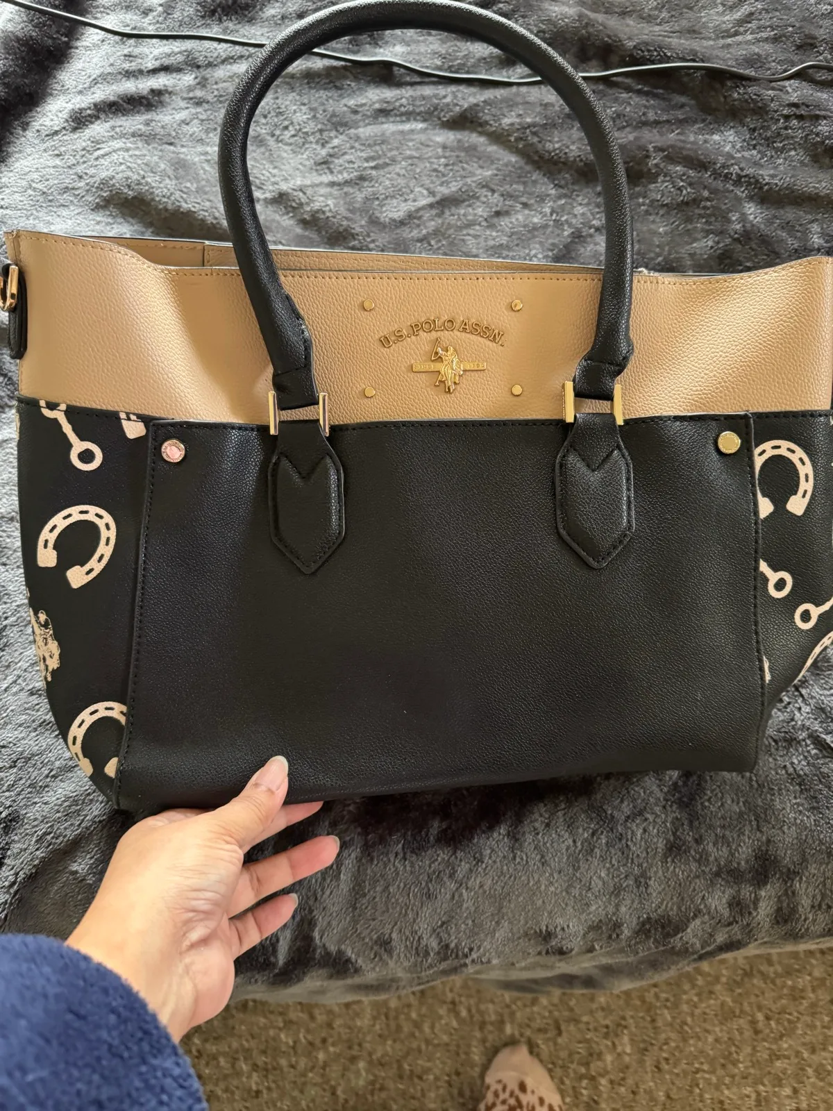 hangbag — photo 3