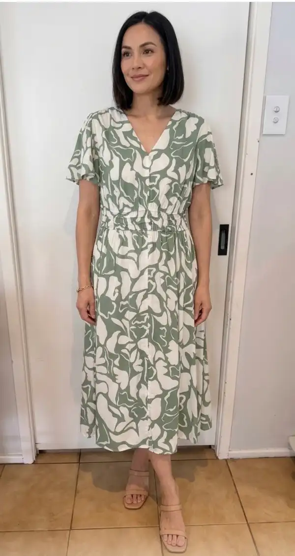 Anko Midi Curve tiered dress size 18