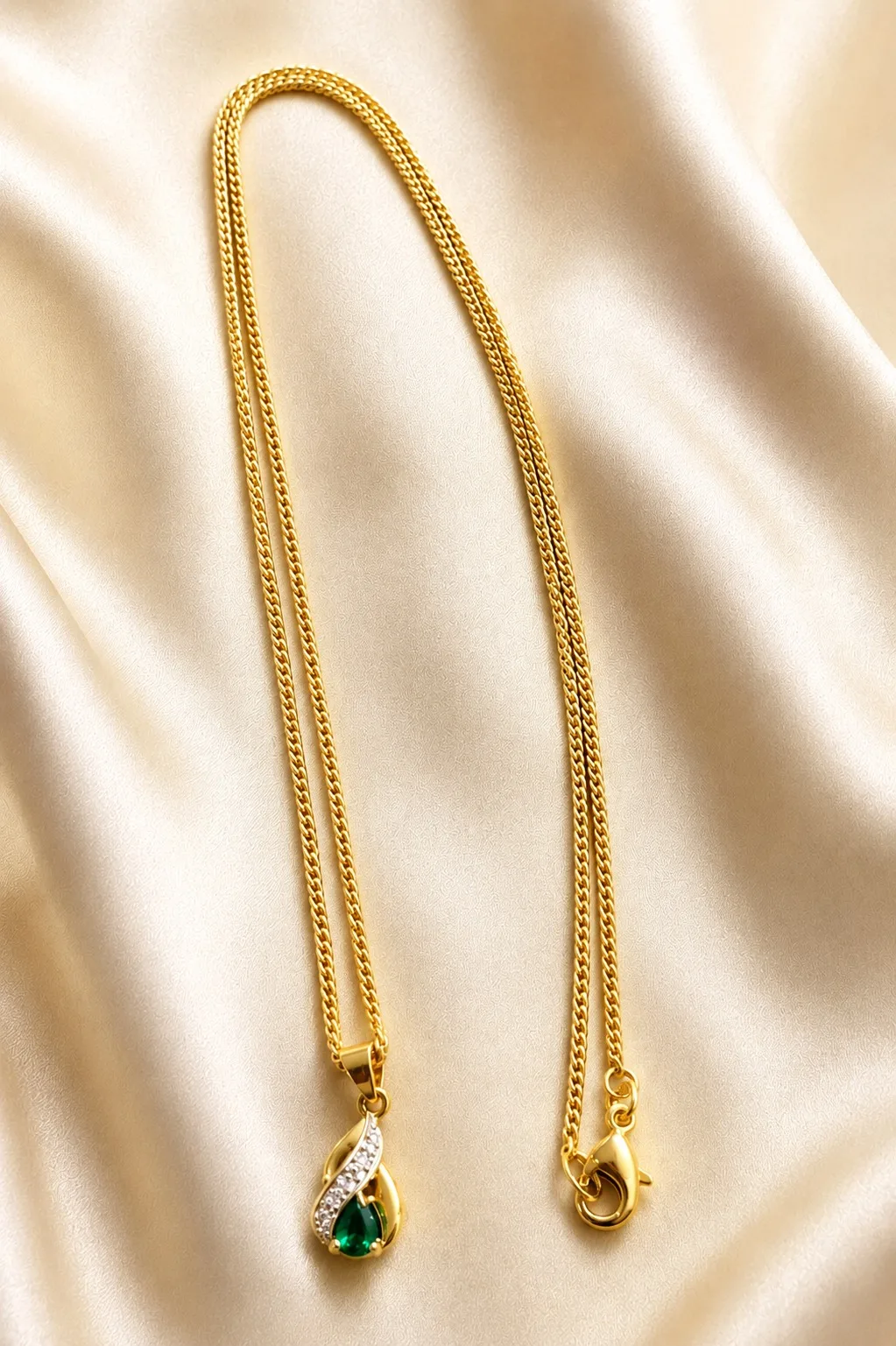 9kt emerald & gold necklace — photo 3