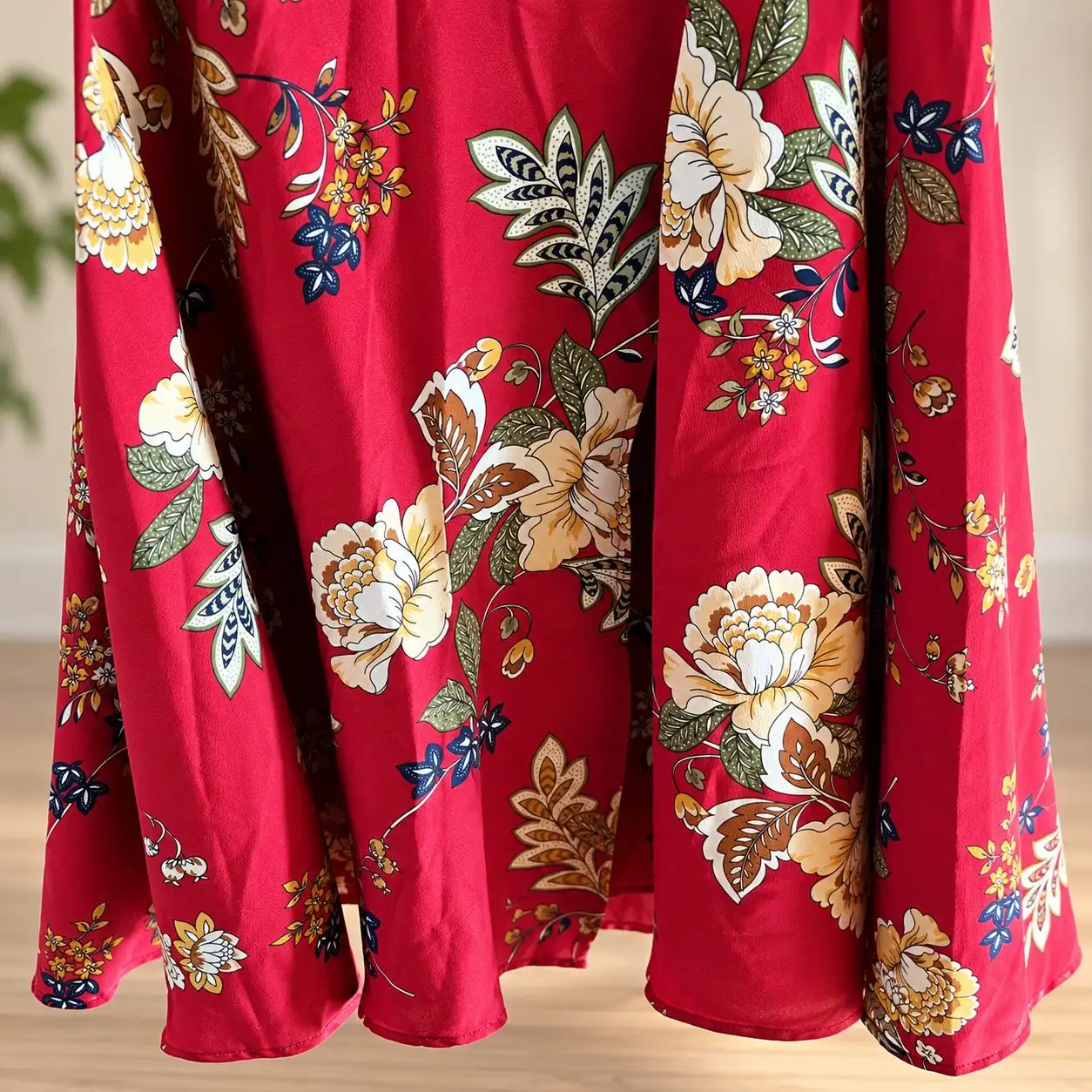 Two little sisters maroon maxi dress with floral print - Size 8 – photo 2