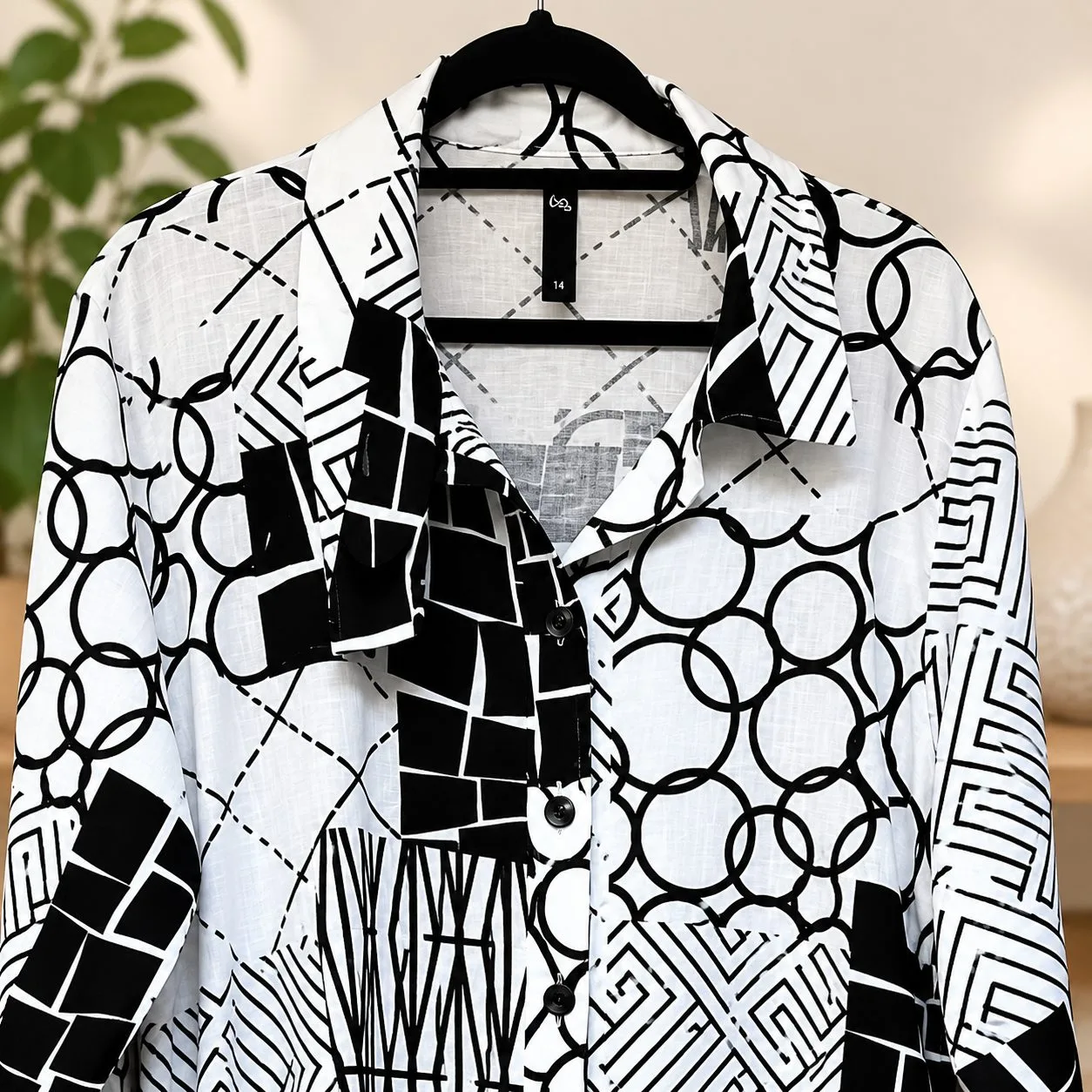 TS Black and white hi low buttoned tunic top with pockets - Size 14 – photo 4