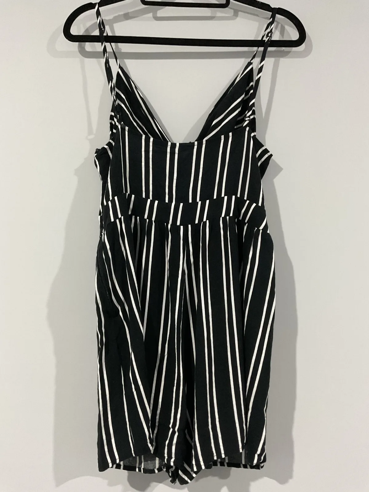 Ladies black and white romper suit - size 12 – photo 4