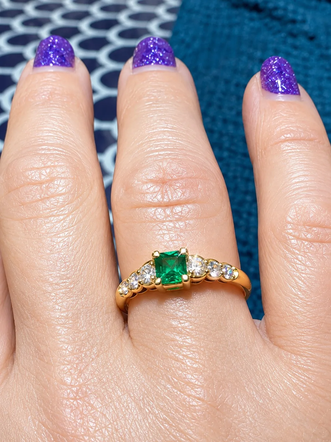 18kt emerald with diamonds 18kt gold ring with valuation – photo 4