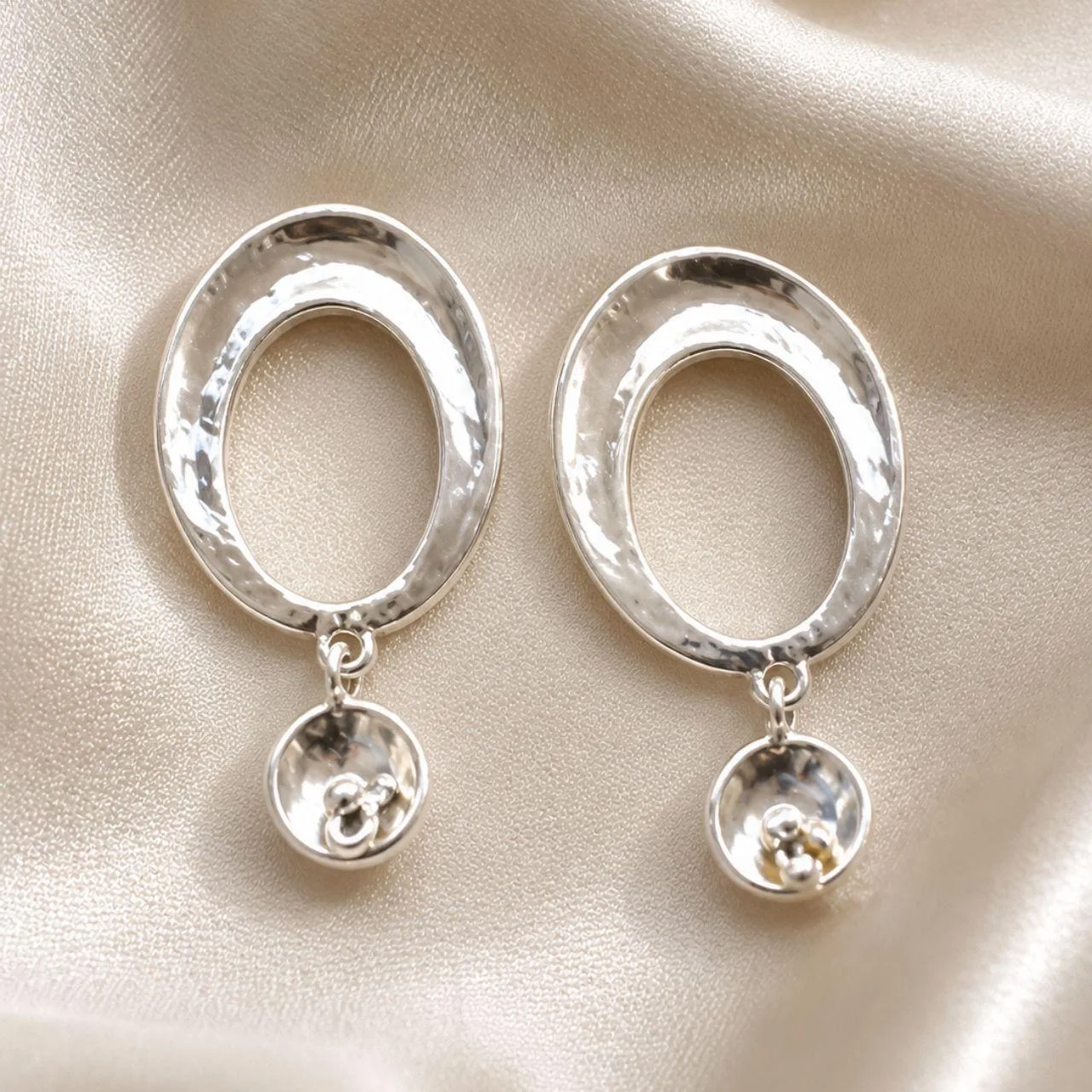 Stunning AB Aurora Borealis Crystal Oval Drop Statement Earrings – Silver Tone – photo 4