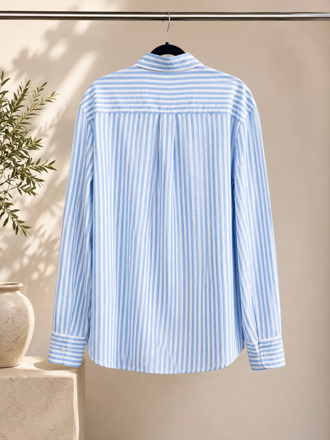 Men’s. Blue and white long sleeve dress shirt  M — photo 3
