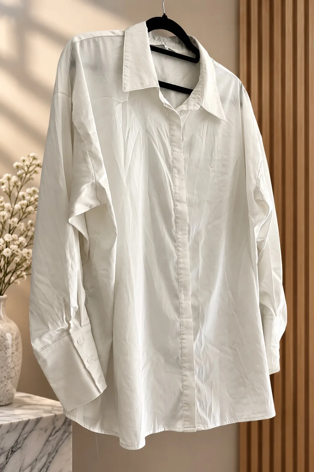 Ladies cream long sleeve blouse size 18 — photo 2