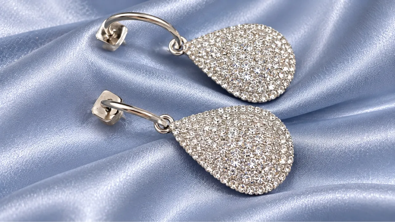 Sparkle silver tone dangling earrings — photo 2