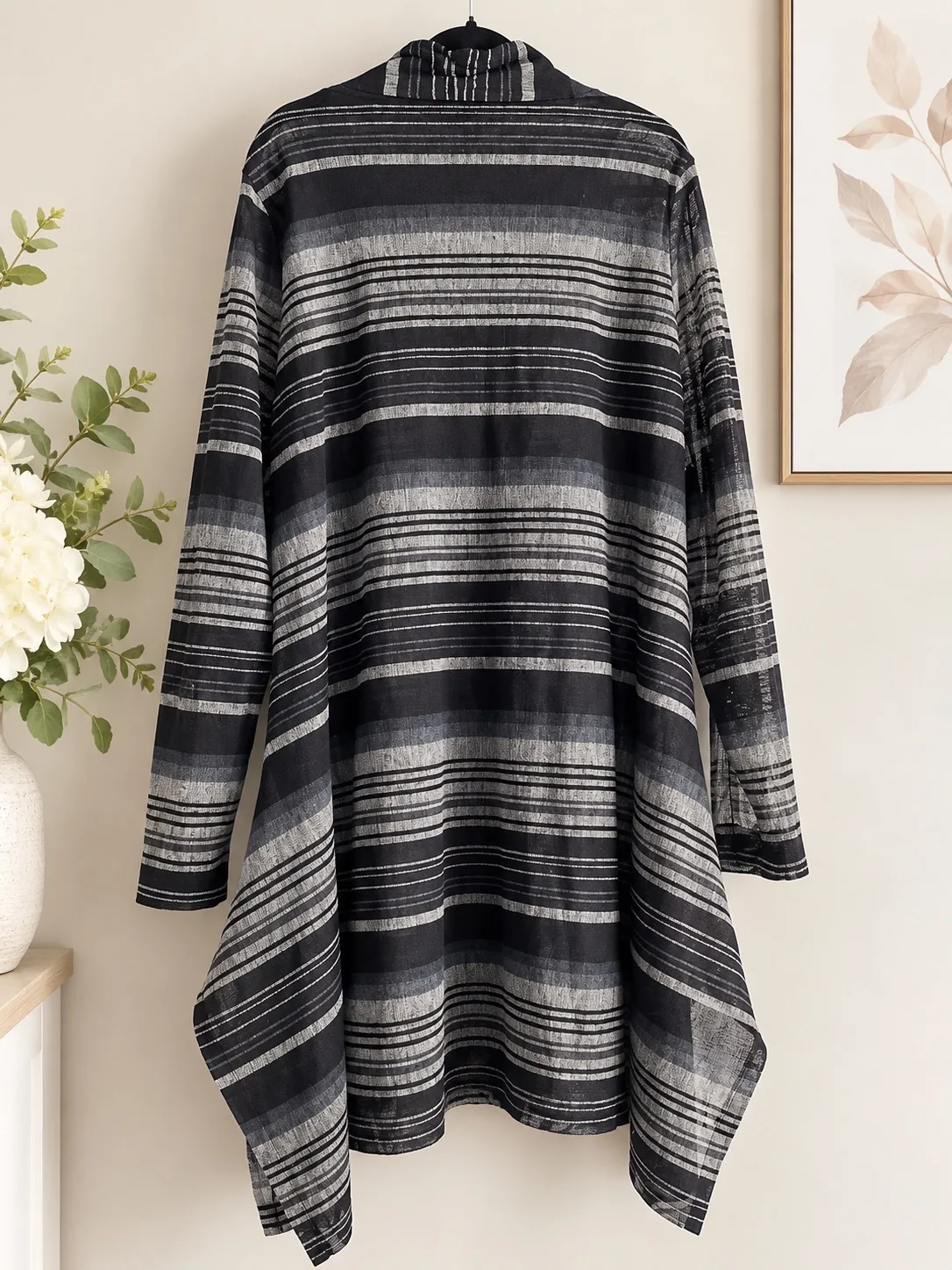 black TS black and grey stripe button down top/jacket size M. — photo 6