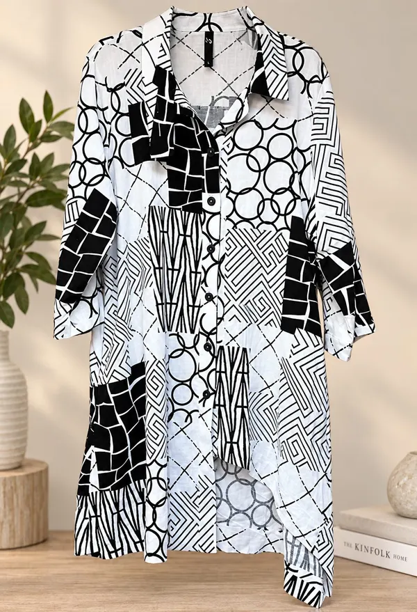 TS Black and white hi low buttoned tunic top with pockets - Size 14