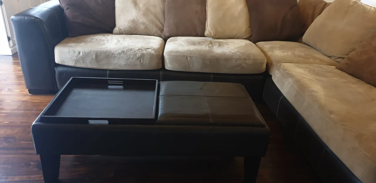 7 Seater Sofa + Chase and Coffe Table — photo 4
