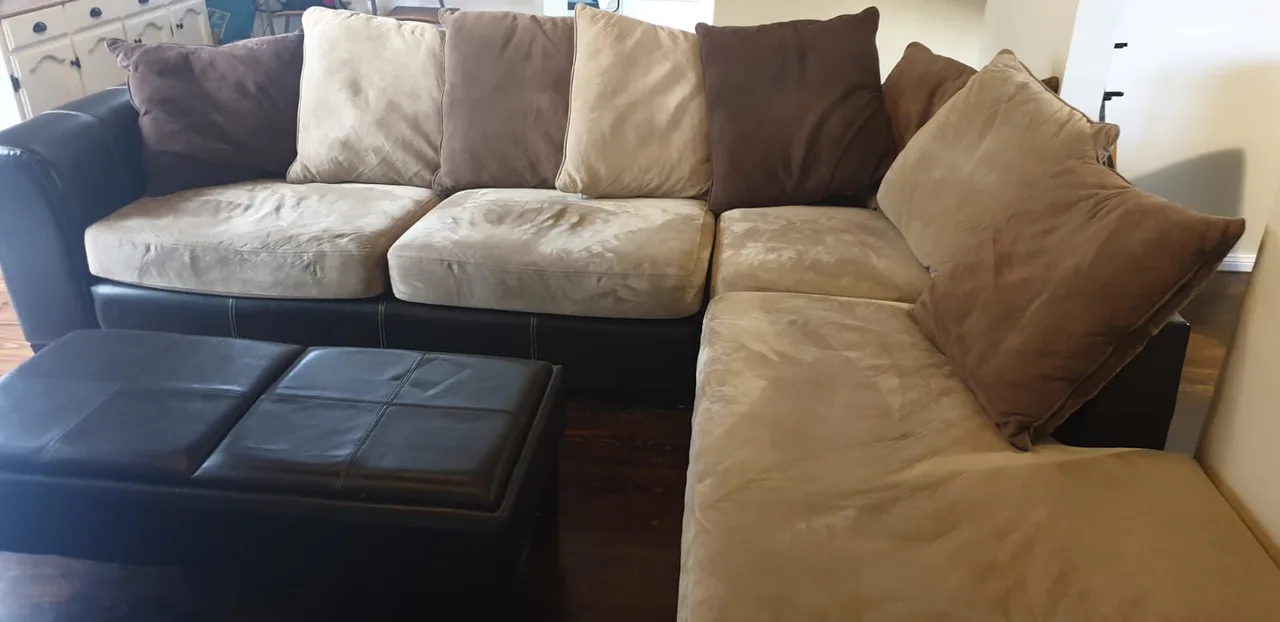 7 Seater Sofa + Chase and Coffe Table — photo 2