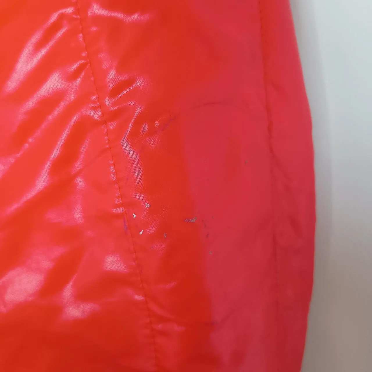 Vintage Ferrari Racing Puffer Jacket Red Nylon Made in England Size 42/L – photo 9