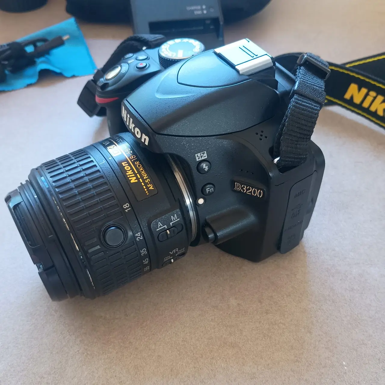 Nikon D3200 Twin Lens DSLR Kit - Barely Used (Only 10,945 Shutter Count!) + bag – photo 3
