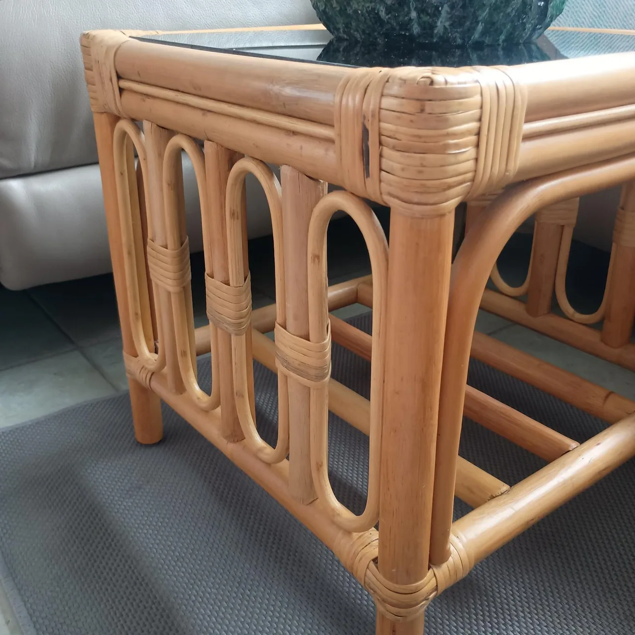 Vintage Rattan & Bamboo Tinted Glass-Top Side Table / End Table – photo 4