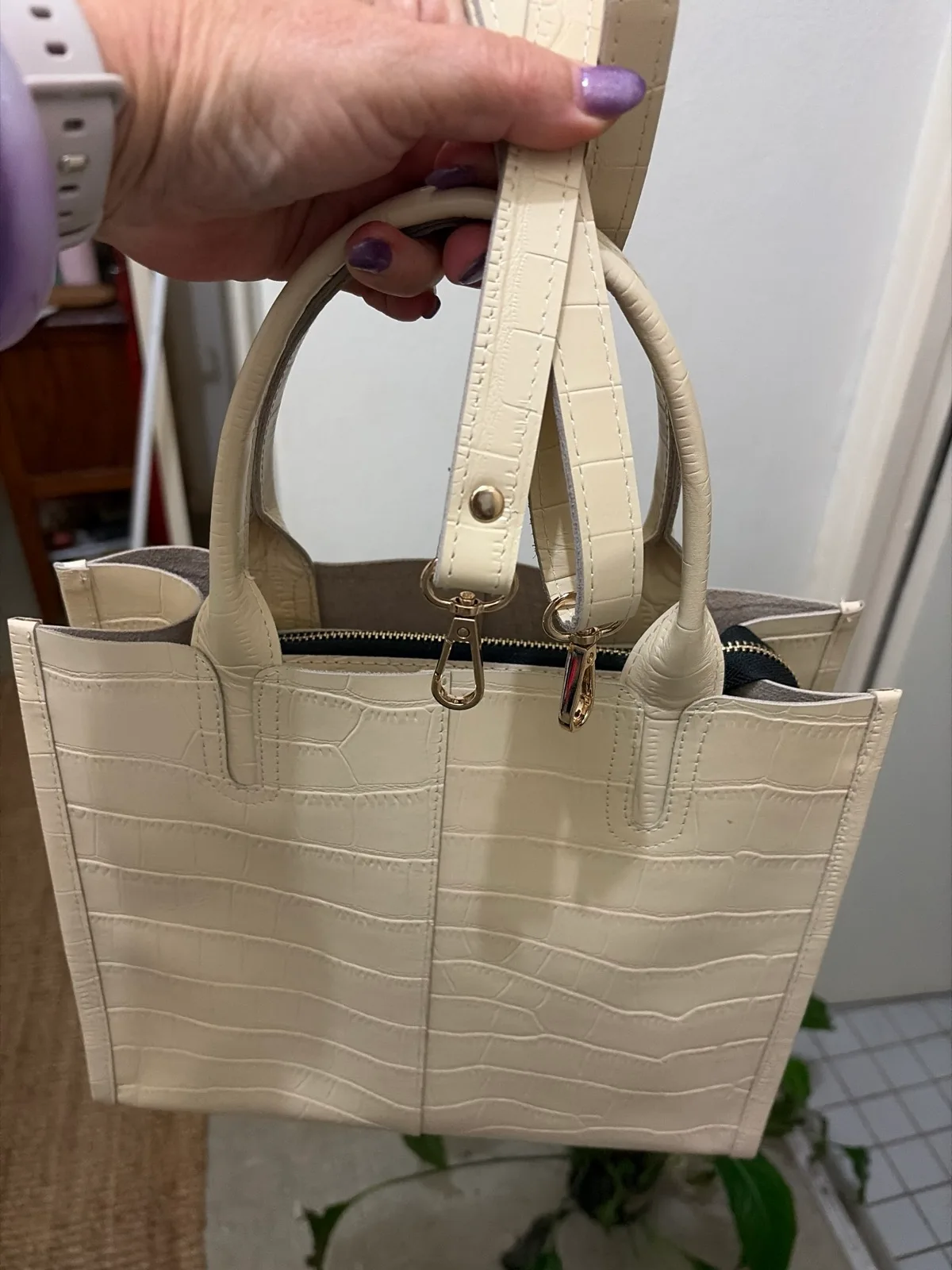 Brand new genuine handmade leather bag with long strap included – photo 2