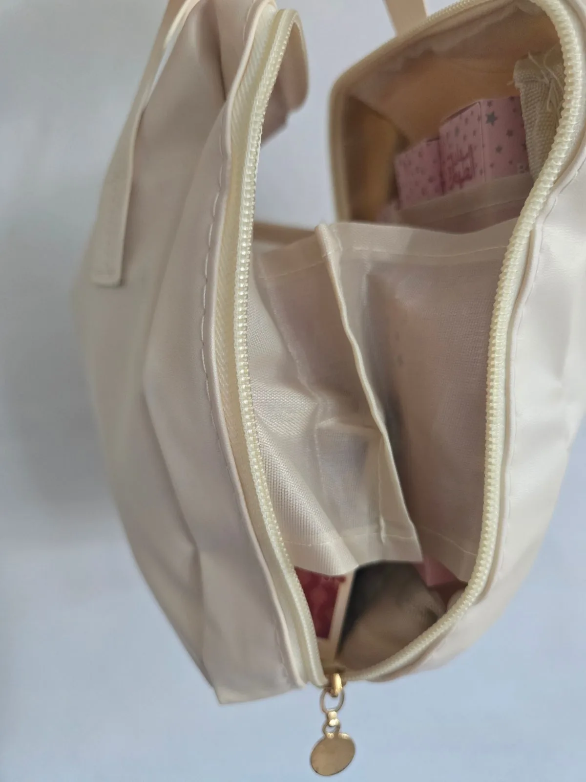 Cosmetic Organizer Tote Bag, Multiple Compartments,Zippe M size white+Free gift — photo 2