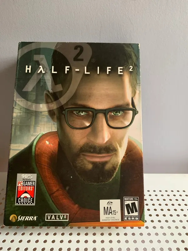 PC Game- Half-Life 2 Big Box Aus Edition 2004  6 Disc set ( Gordon Freeman )