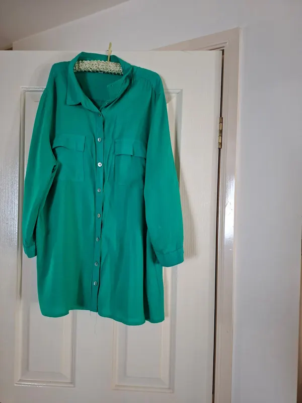 Millers blouse green size 16 long sleeve