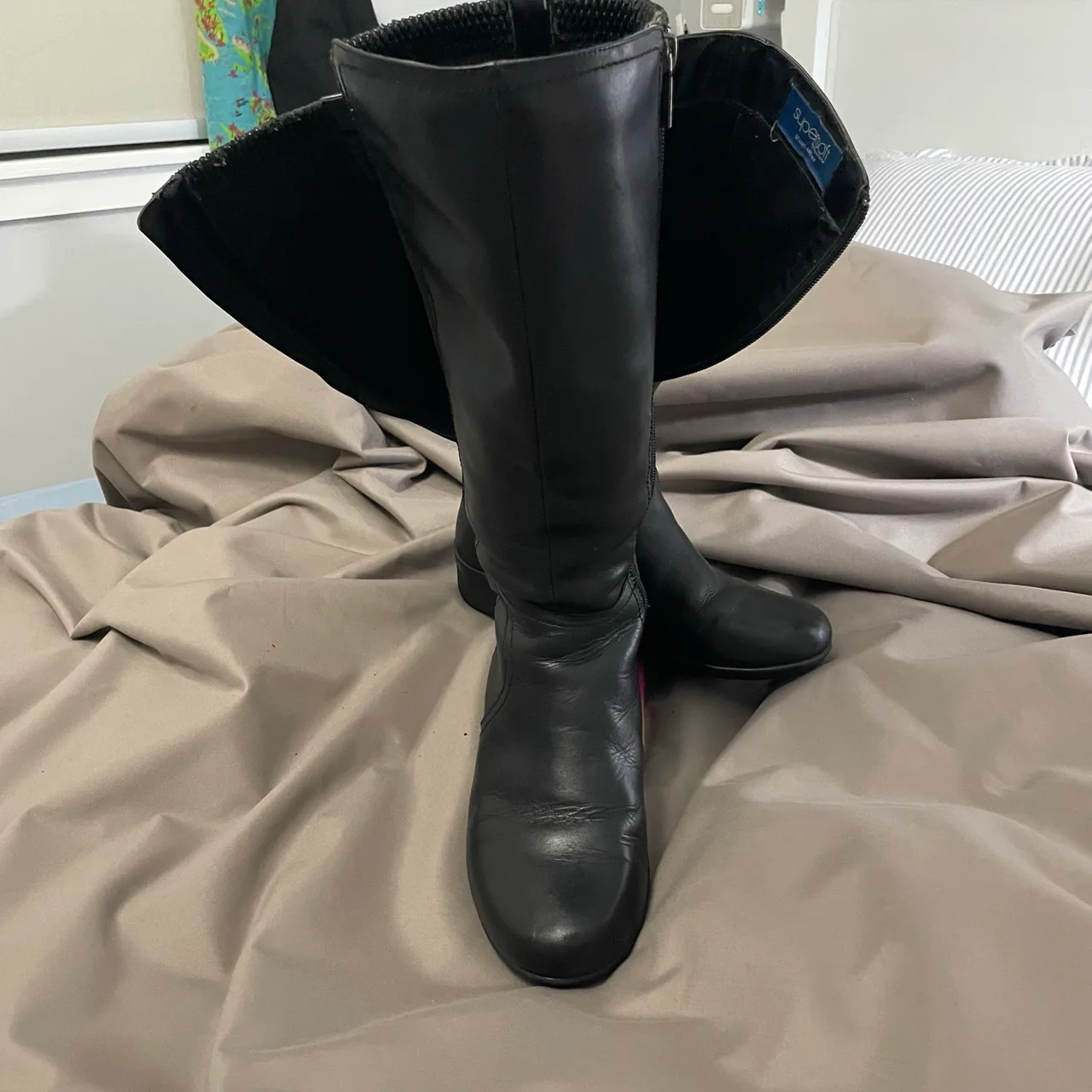 Supersoft knee high black boots — photo 7