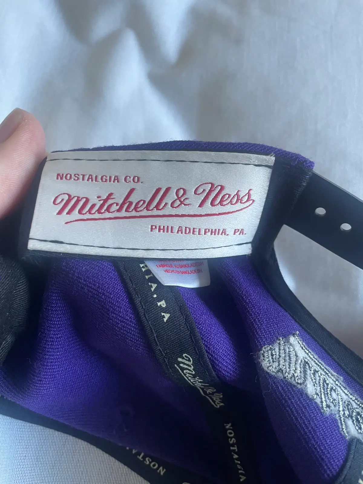 L.A. Lakers SnapBack cap, Mitchell & Ness, new with tags – photo 5