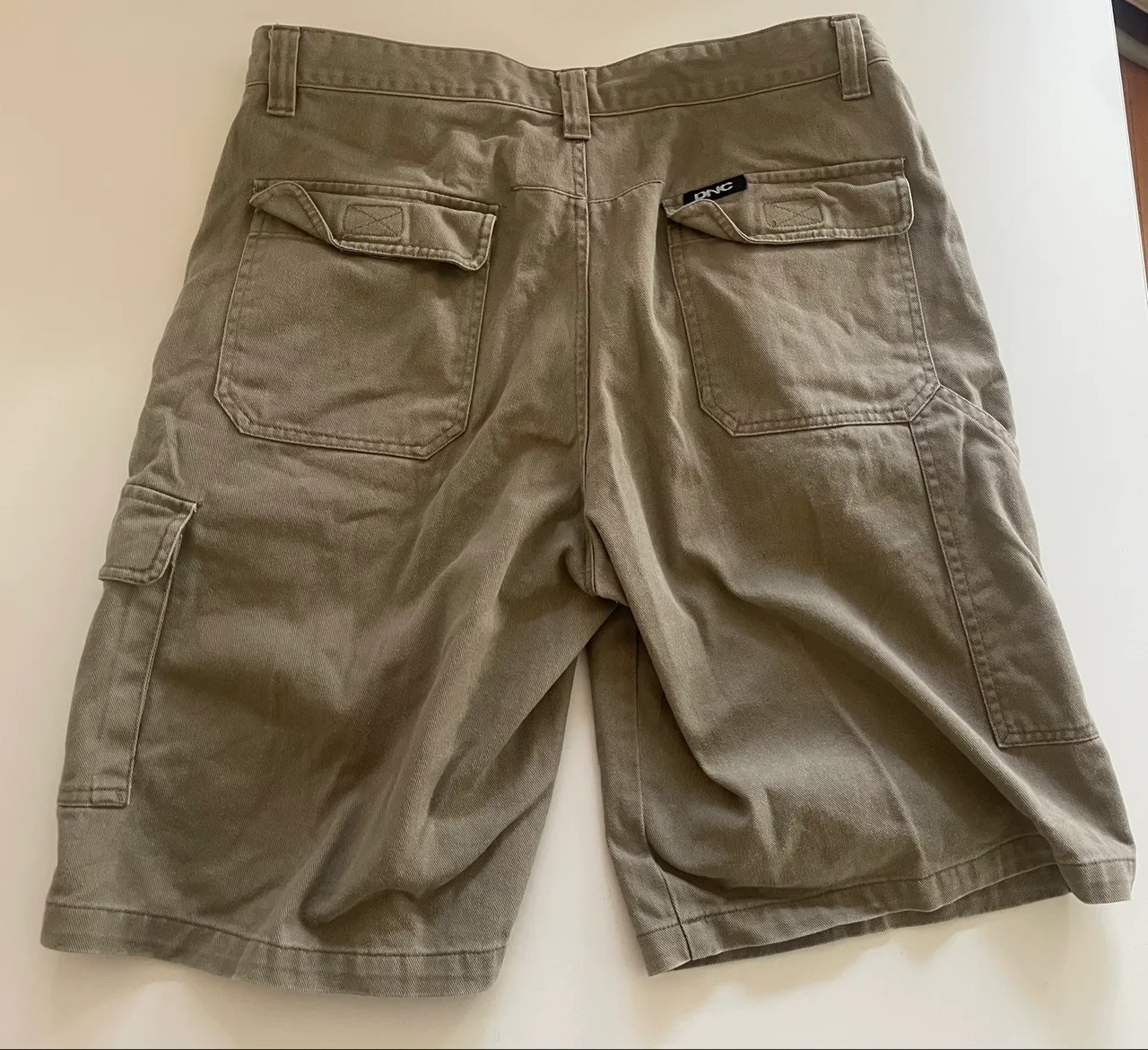 “The Crocodile Hunter” embodied cargo shorts — photo 4