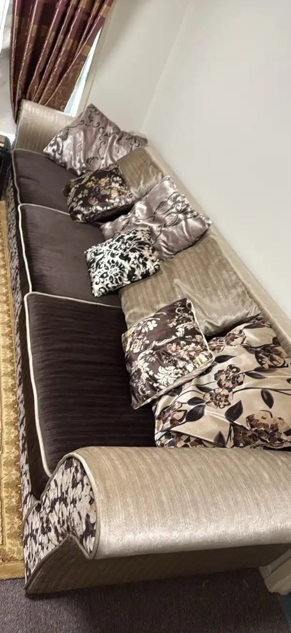 Classic multi textured fabric sofa set