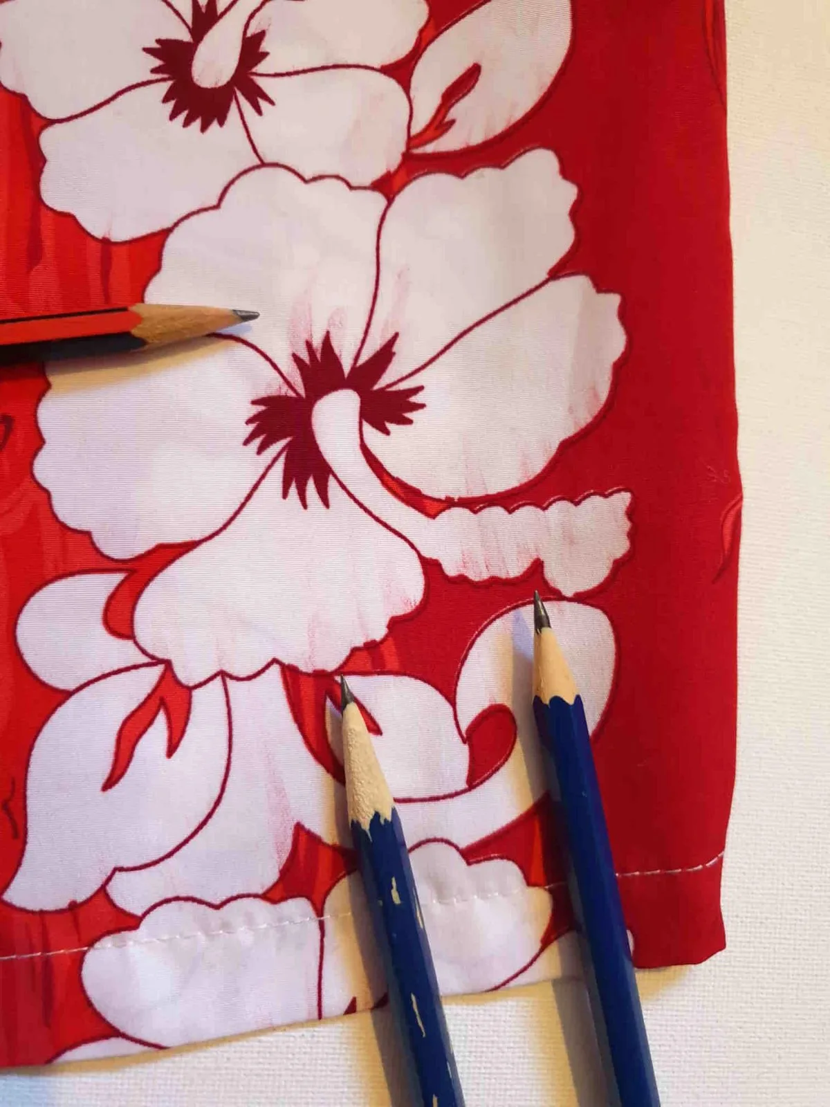 Vintage Red Hawaiian Shirt With Hibiscus Flowers - XL — photo 8