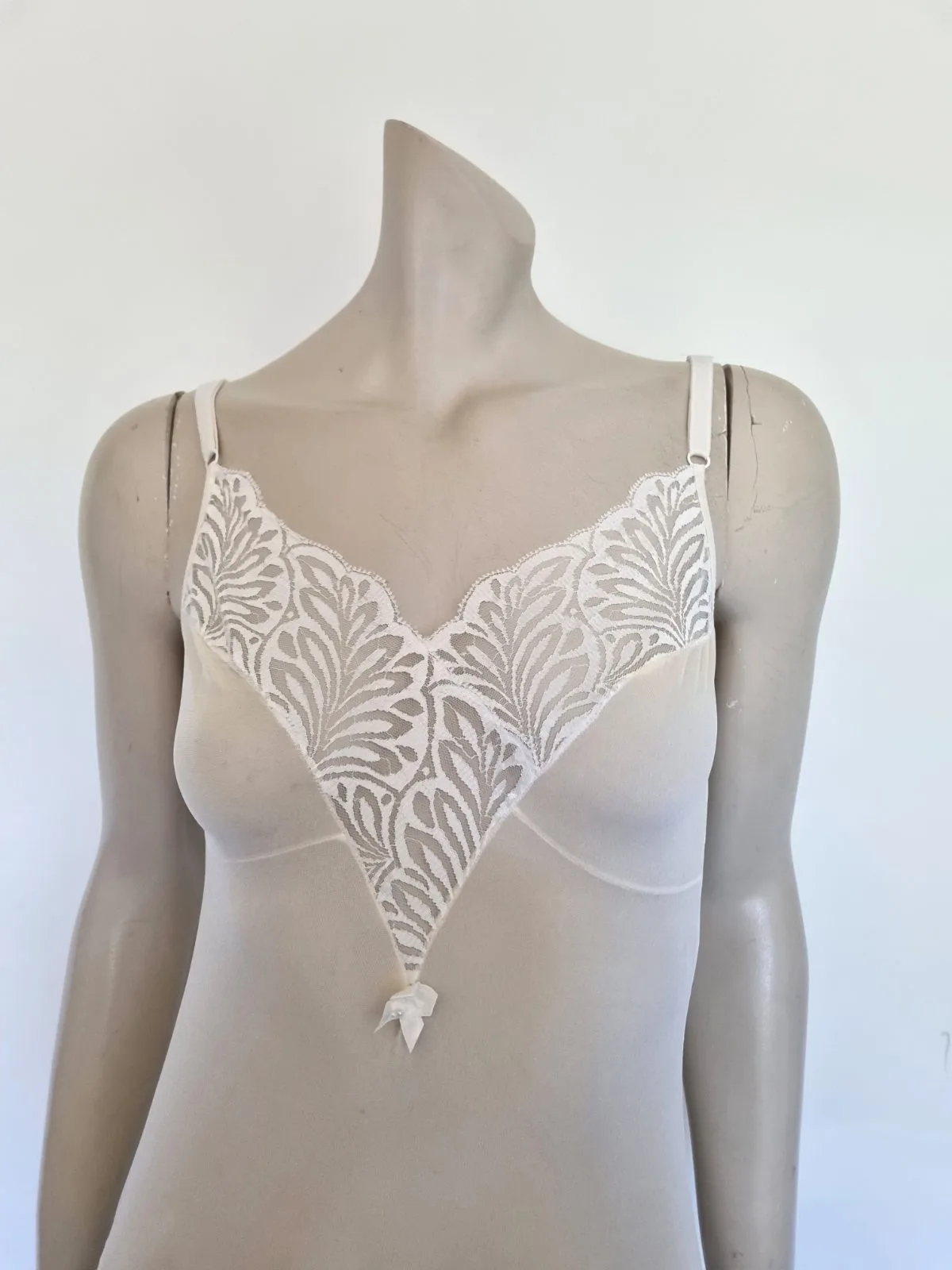 1980s Vintage Cream and White Teddy, Bodysuit, by Kayser - S to M – photo 2